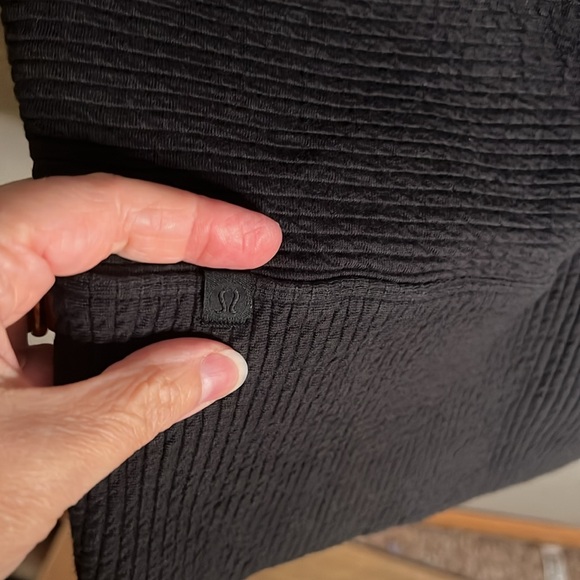 183. Lululemon Call for Cozy Dress size 6 in black - Picture 10 of 10